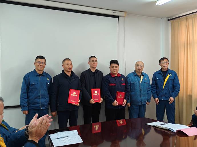 第一事業(yè)部冶化協(xié)力項(xiàng)目部獲銅冠冶化公司“強(qiáng)化意識(shí)，防控風(fēng)險(xiǎn)”...