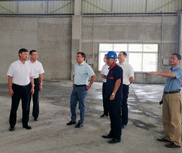 集團公司黨委委員、股份公司黨委書記、總經(jīng)理蔣培進到矸石項目部調(diào)研 