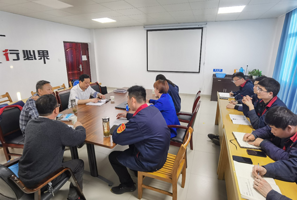 公司紀(jì)委書記到建材研究室調(diào)研 公司紀(jì)委書記到建材研究室調(diào)研