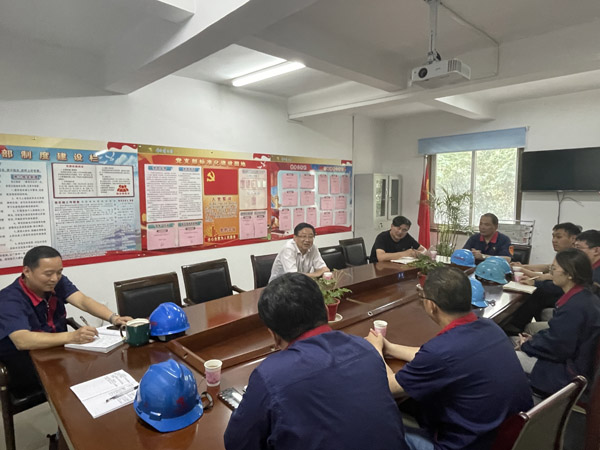 公司黨委書(shū)記到商品混凝土公司調(diào)研 公司黨委書(shū)記到商品混凝土公司調(diào)研