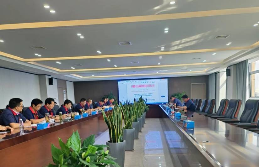 運(yùn)用浙江‘千萬工程’經(jīng)驗(yàn)案例，加強(qiáng)公司5S管理工作會議